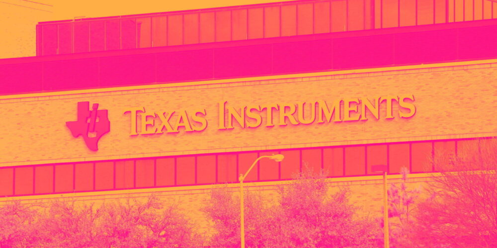 Texas Instruments's (NASDAQ:TXN) Q4 Sales Top Estimates But Quarterly Guidance Underwhelms Cover Image