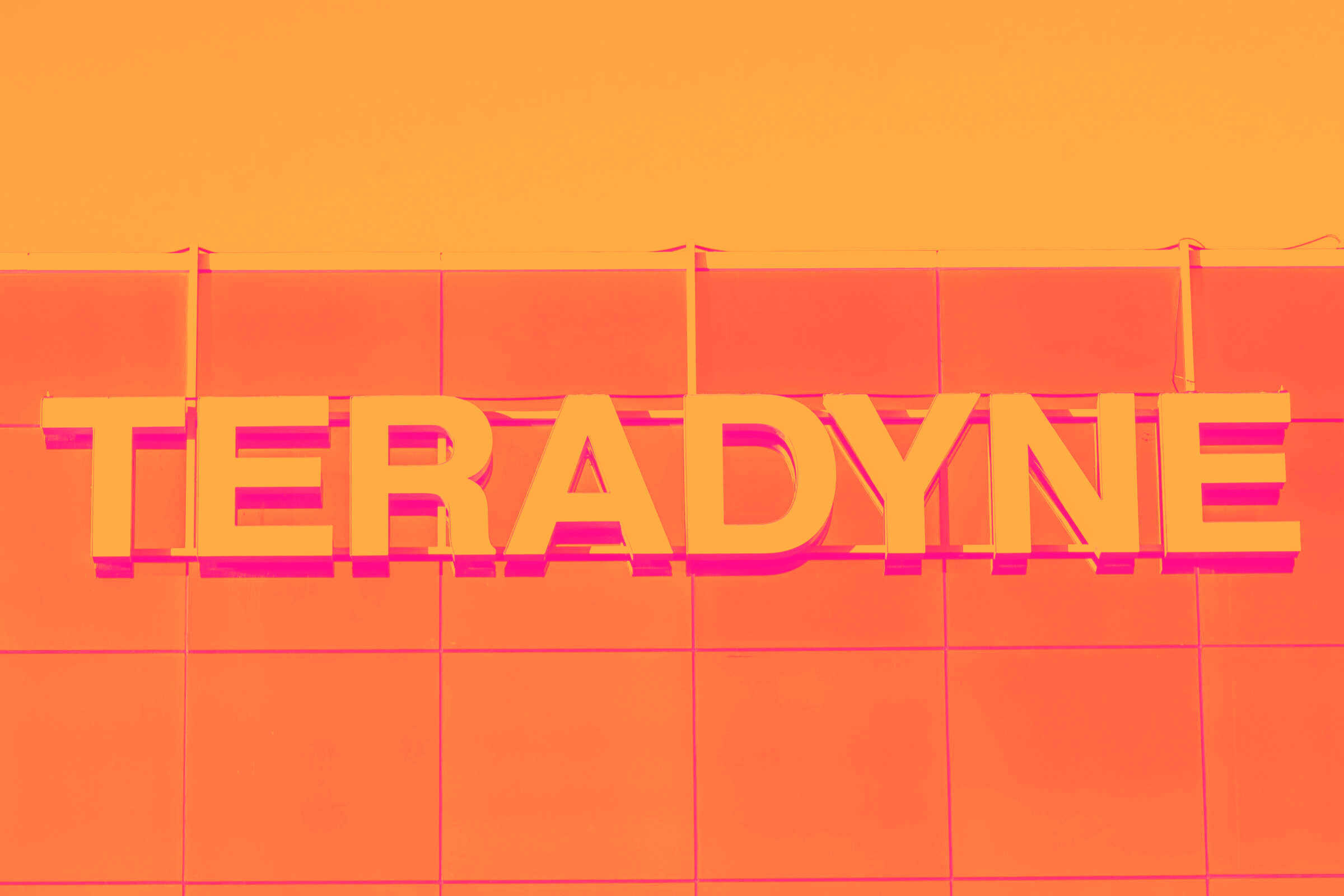 Teradyne (NASDAQ:TER) Exceeds Q1 Expectations, Stock Soars